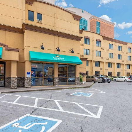 Quality Inn & Suites Niagarawatervallen Buitenkant foto