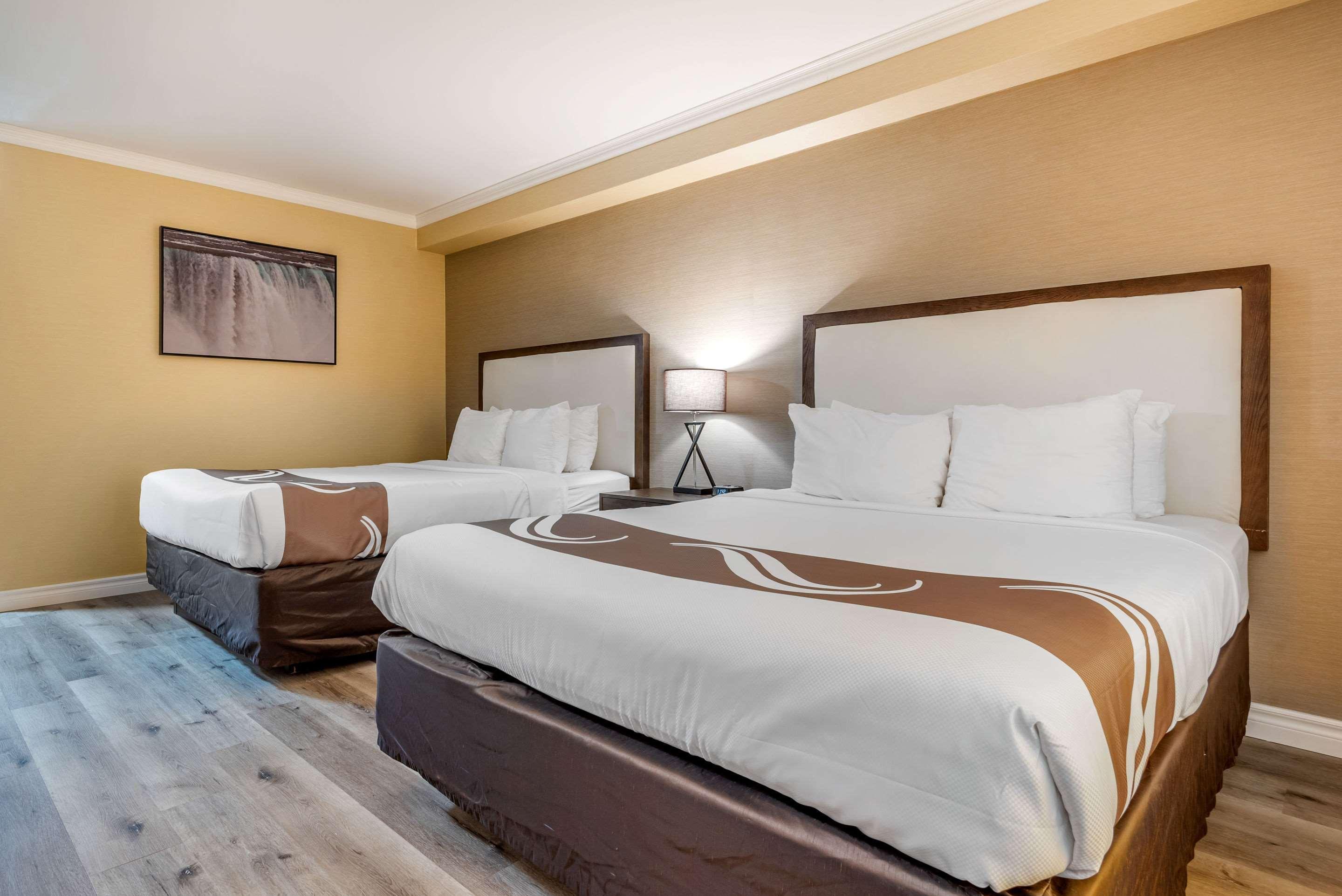 Quality Inn & Suites Niagarawatervallen Buitenkant foto