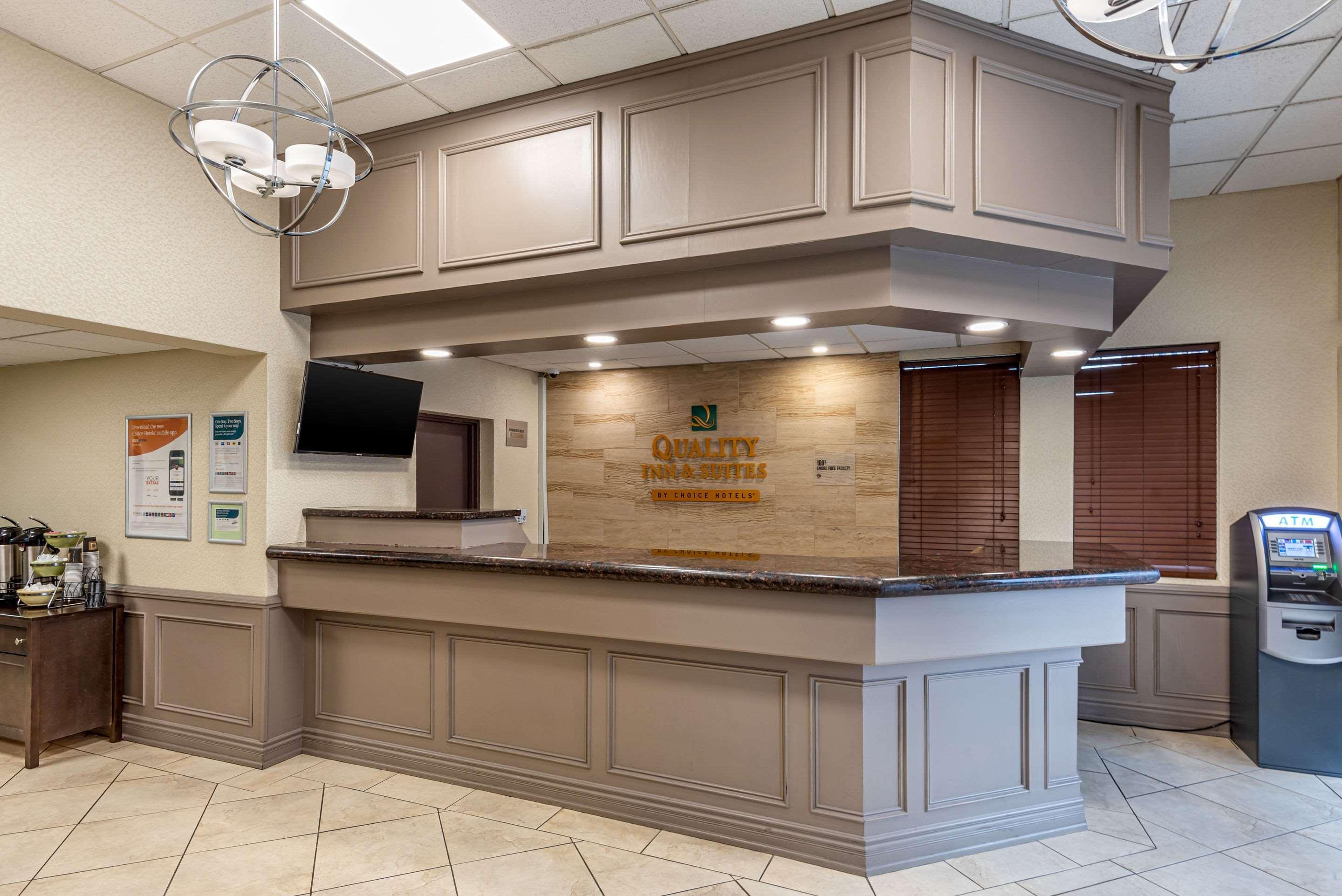Quality Inn & Suites Niagarawatervallen Buitenkant foto