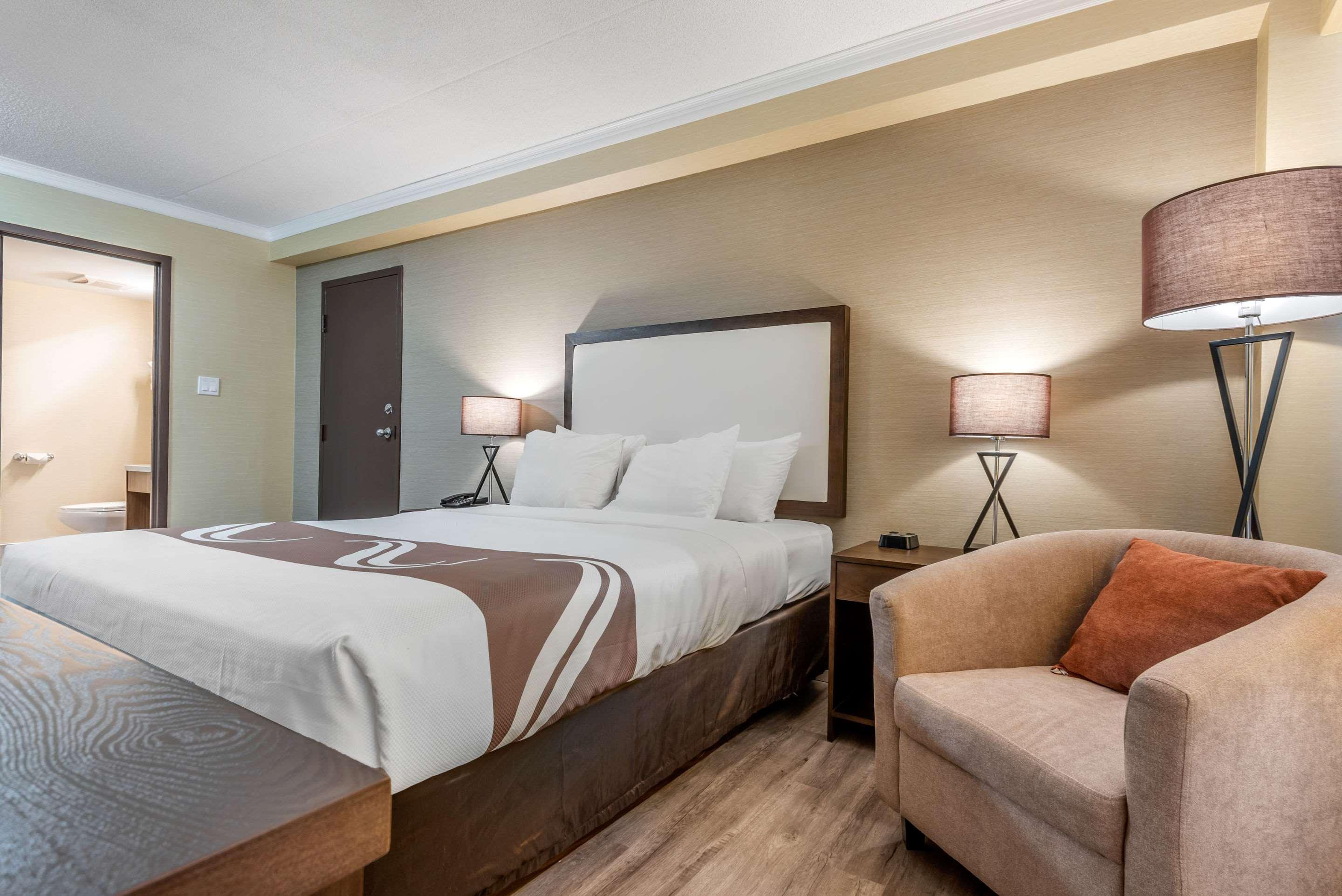 Quality Inn & Suites Niagarawatervallen Buitenkant foto