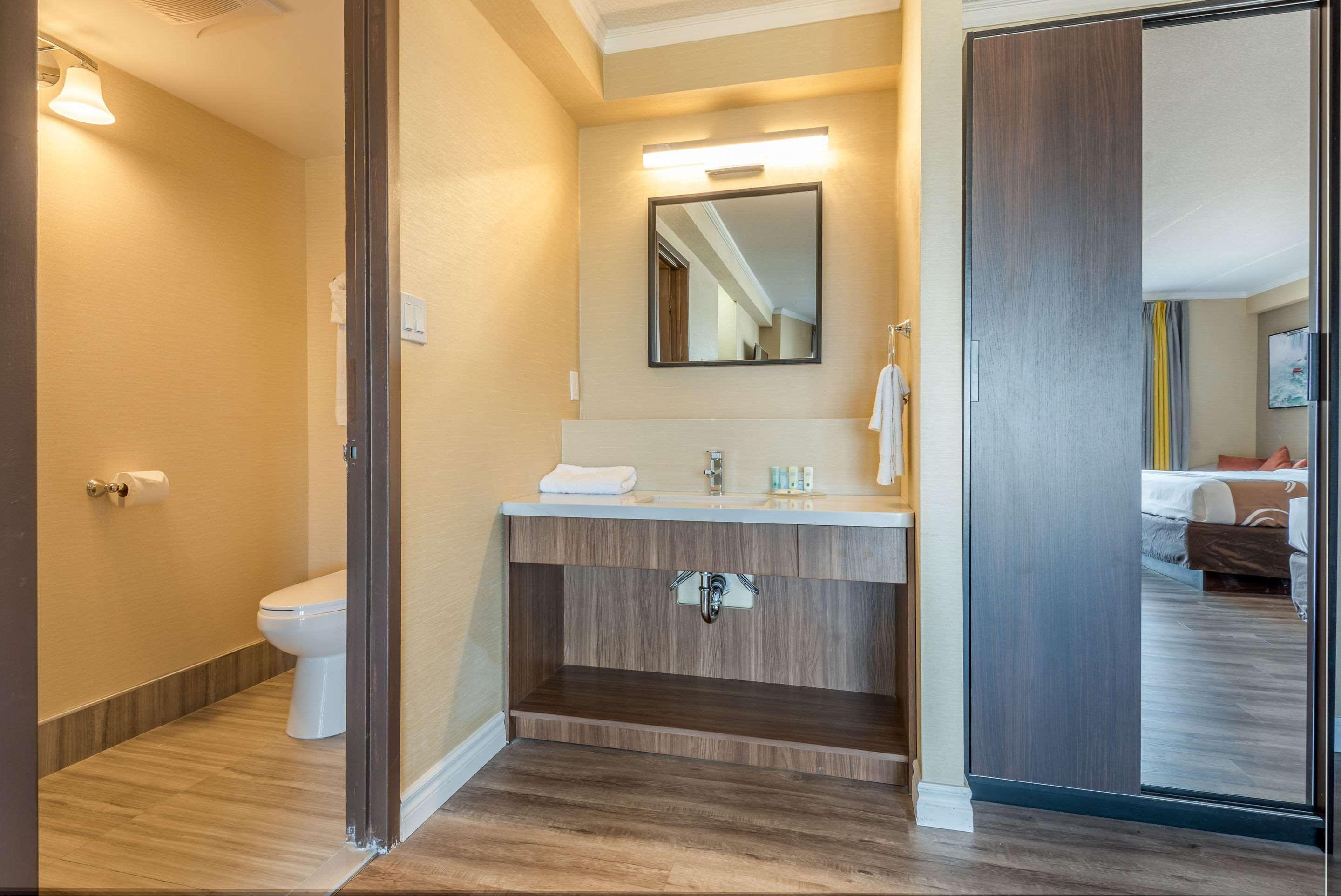Quality Inn & Suites Niagarawatervallen Buitenkant foto