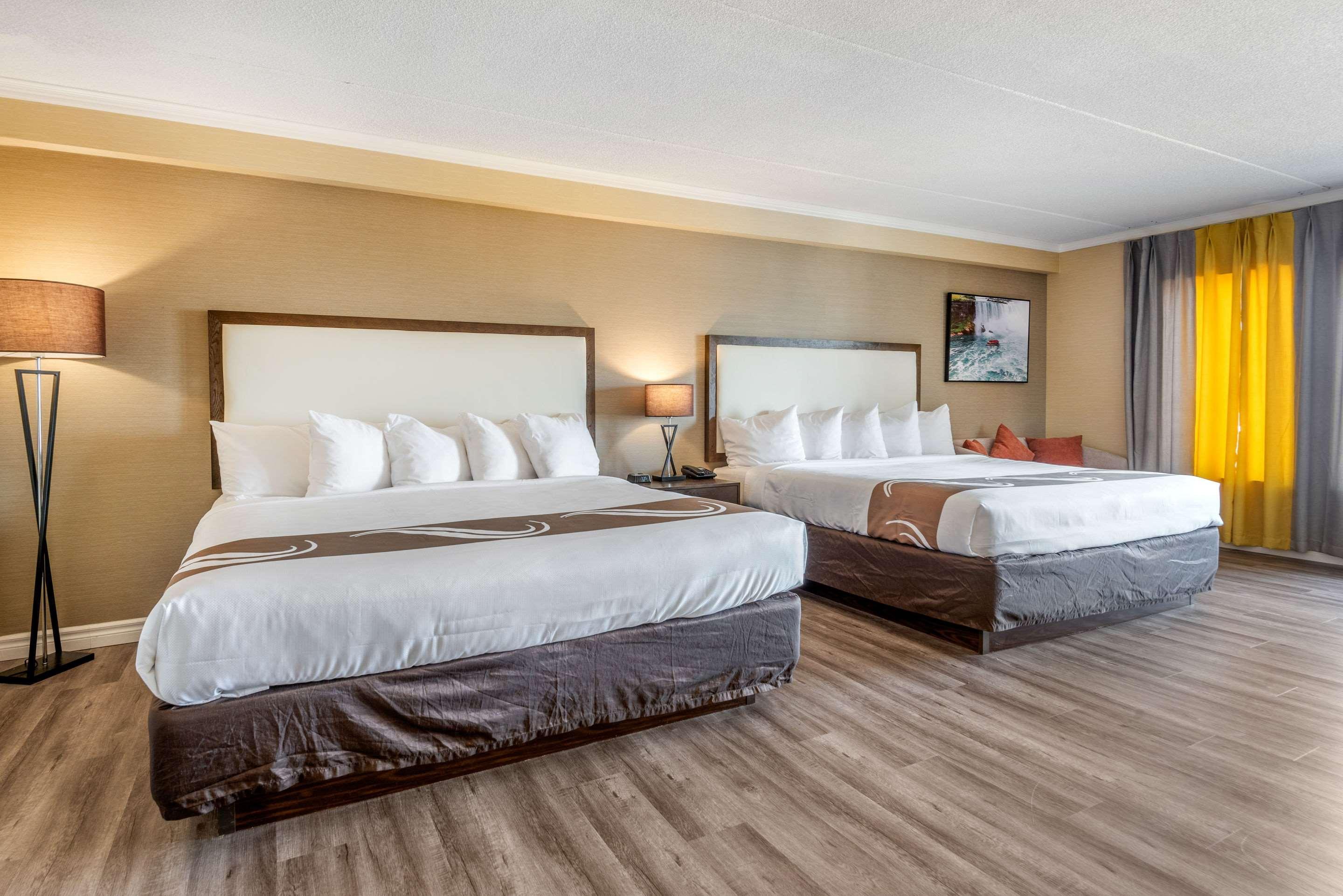 Quality Inn & Suites Niagarawatervallen Buitenkant foto