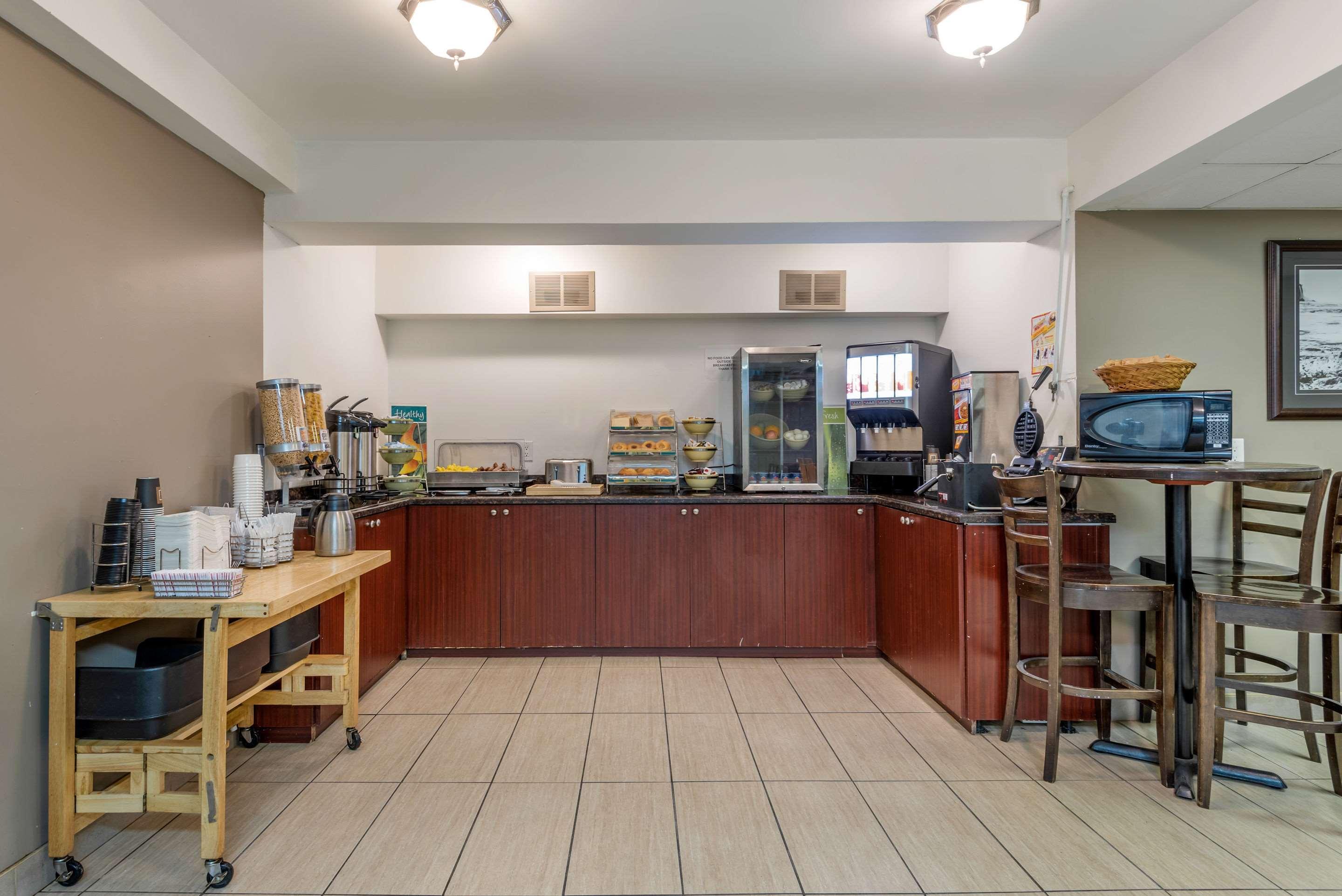 Quality Inn & Suites Niagarawatervallen Buitenkant foto