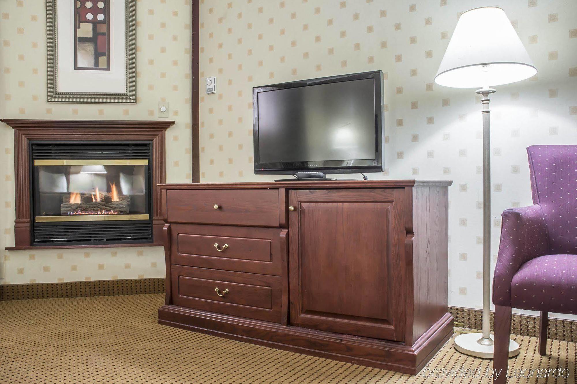 Quality Inn & Suites Niagarawatervallen Buitenkant foto