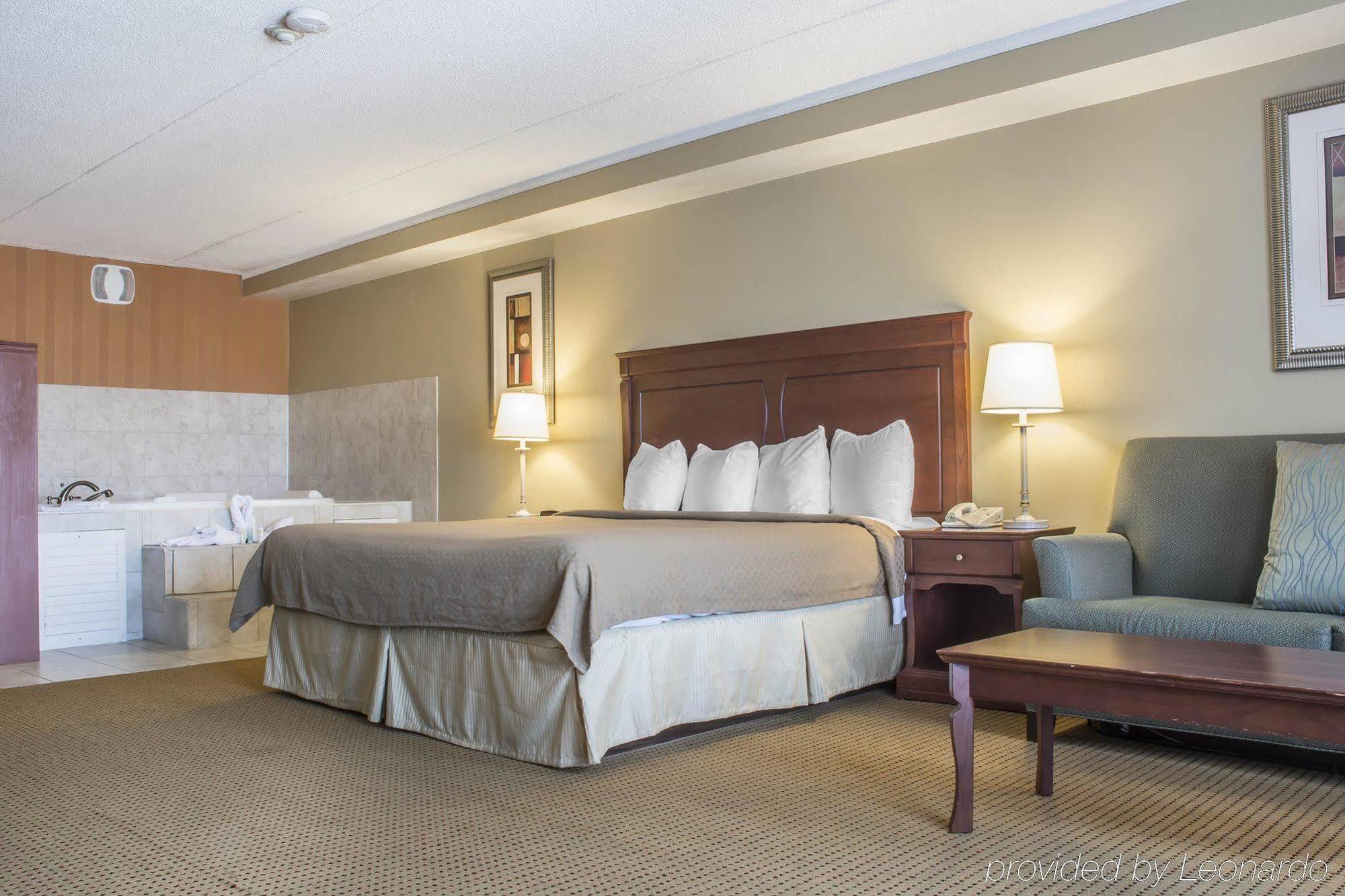 Quality Inn & Suites Niagarawatervallen Buitenkant foto