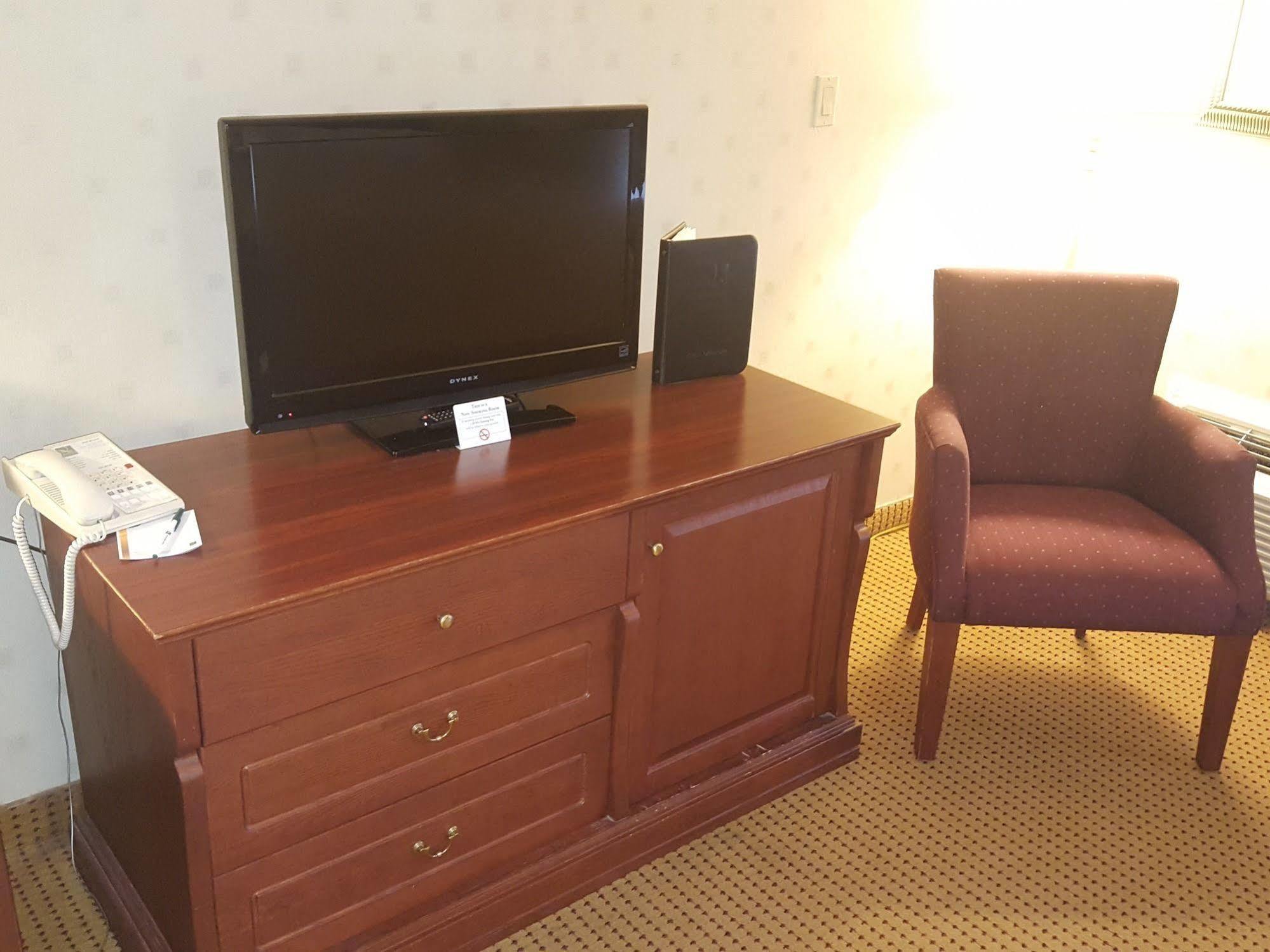 Quality Inn & Suites Niagarawatervallen Buitenkant foto